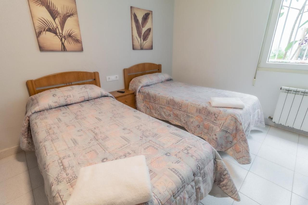 Hostal - Restaurante La Buena Villa By Vivere Stays Villalonquejar Ngoại thất bức ảnh